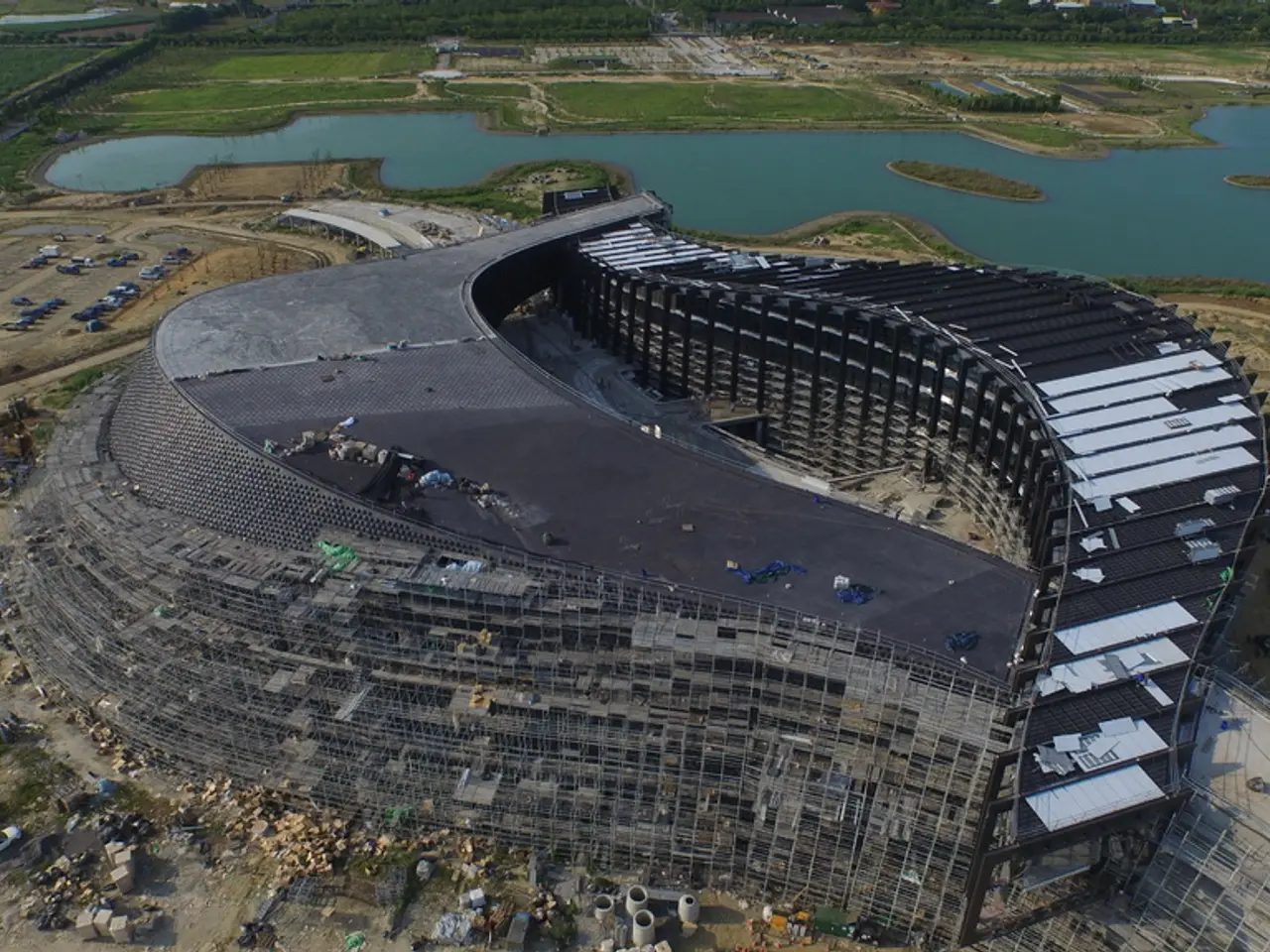 Volkswagen ponders over implementation of a four-day workweek.