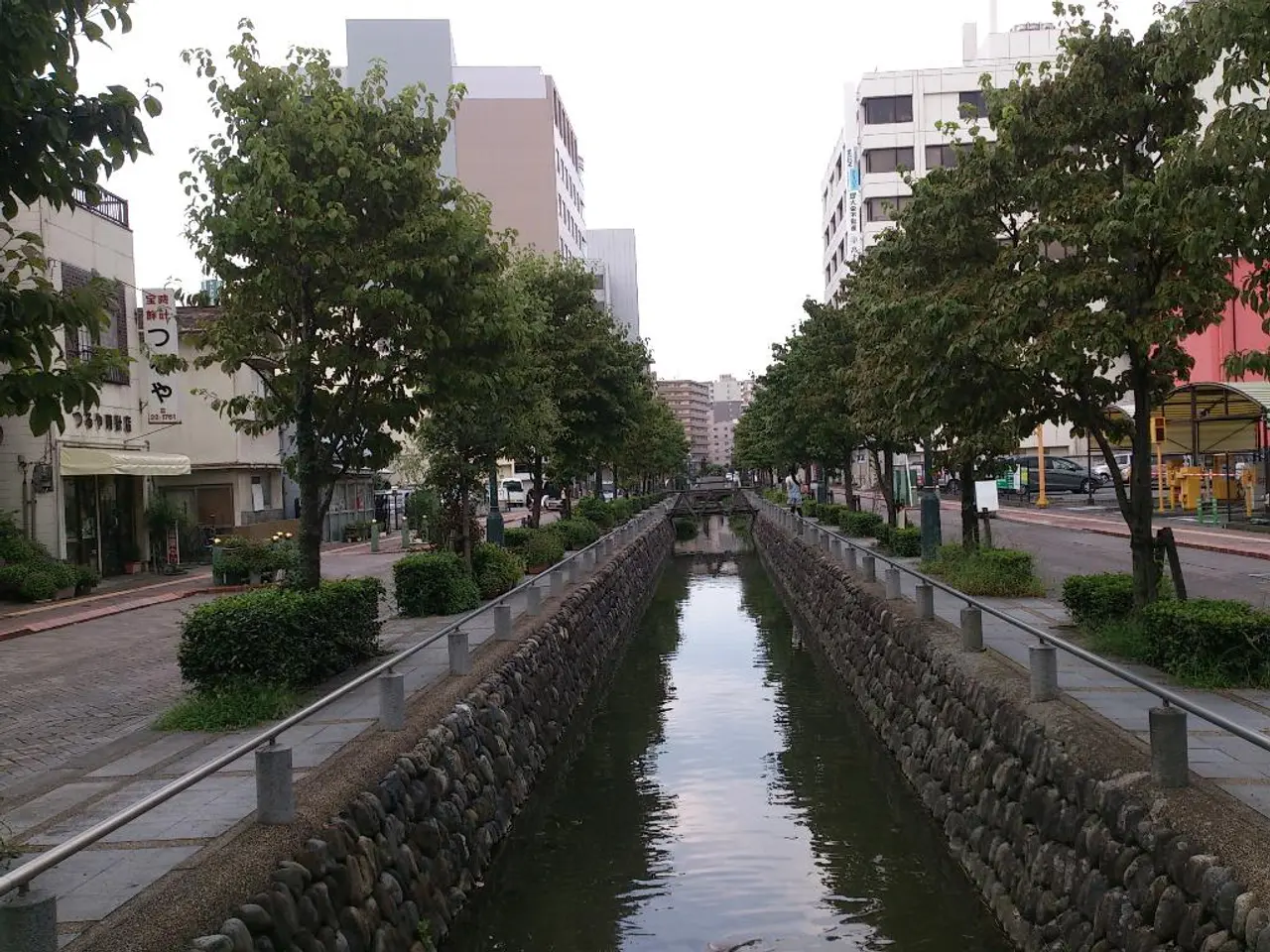 Lifetime stretching out, unfolding indefinitely