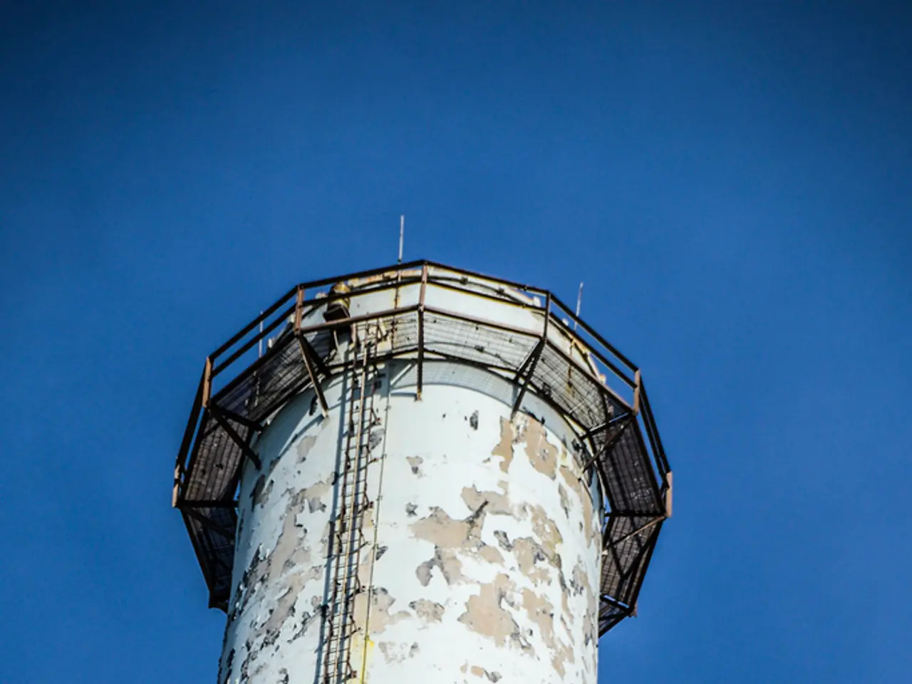 Refurbishing Steel's Polluting Residue