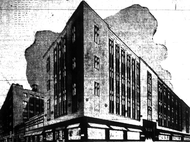 "Regensburg Halts Construction: City orders a halt on covert building expansion at Schelmengrav...