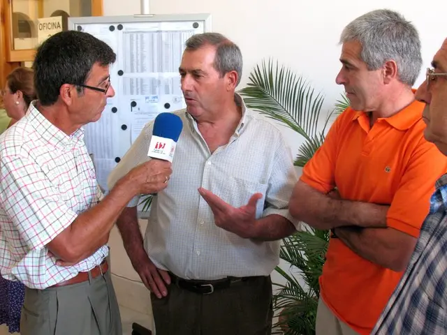 Navigating the Ethical Labyrinth in Contract Discussions for Legal Experts