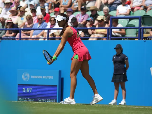 Visitors from abroad express hesitation