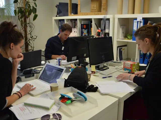 Which group puts in more effort between the French and Germans?