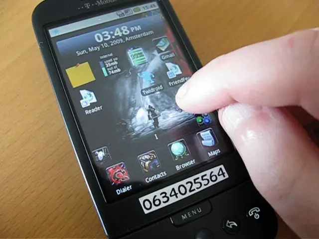 Banks Halt Cash Withdrawals at 1,300 Sites