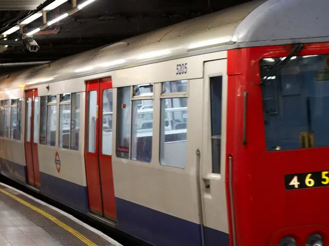 Train transportation is now operational again between Emmerich and Arnheim